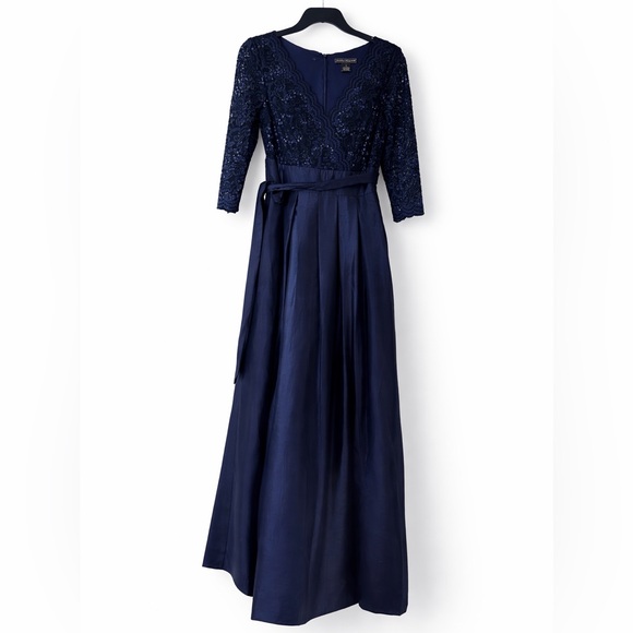 Jessica Howard Dresses & Skirts - Jessica Howard Navy Blue Formal Dress – Size 6